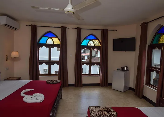 Tembo House Hotel